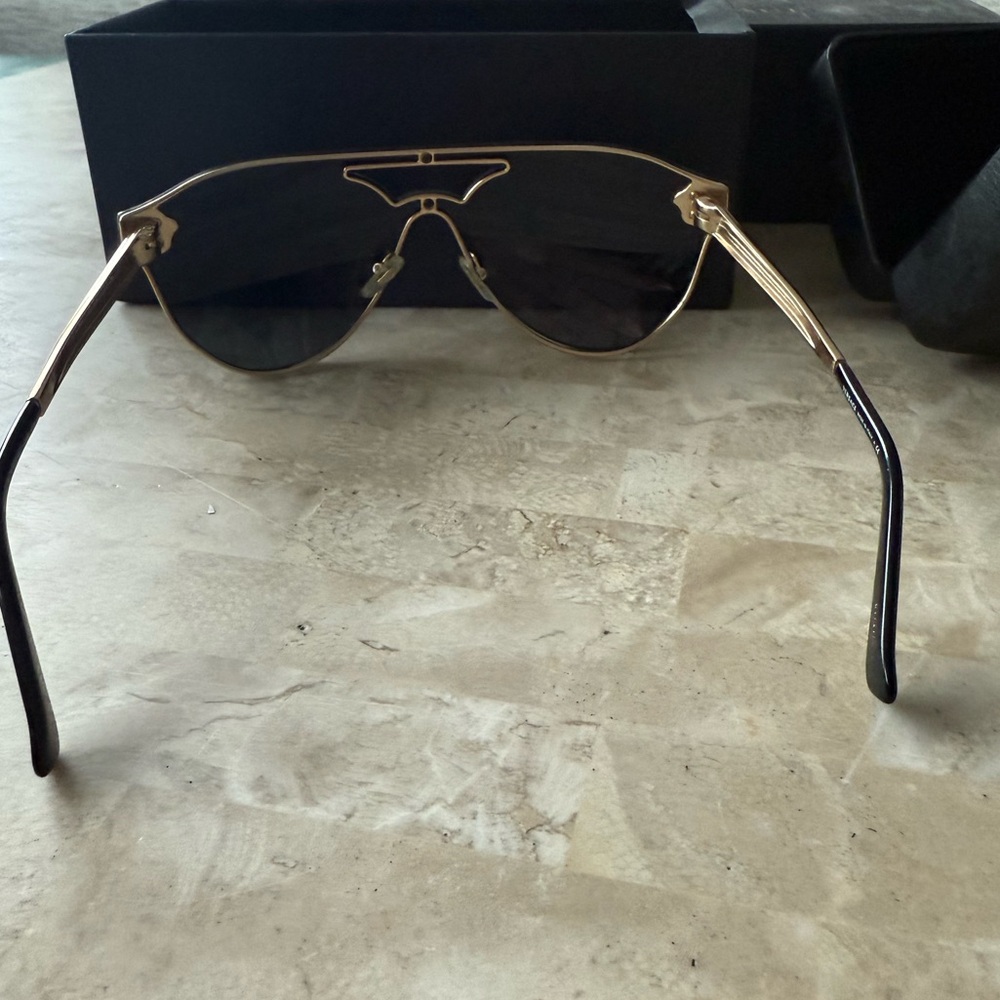 Black Authentic Versace Sunglasses - image 5